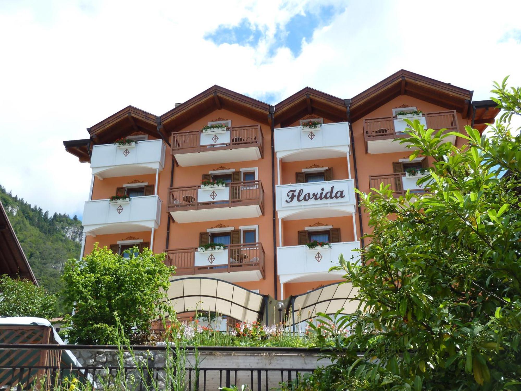 Hotel Florida Molveno Buitenkant foto